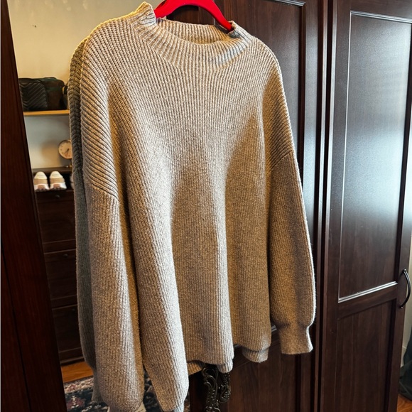 Women’s Gap Mock neck Sweater - Picture 7 of 8
